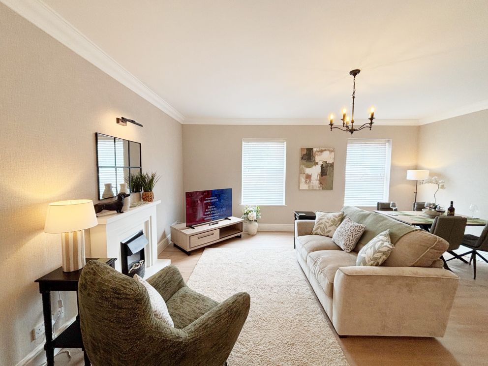 Forbes ground floor suite at The Corbyn Apartments. Dog friendly luxury apartment.