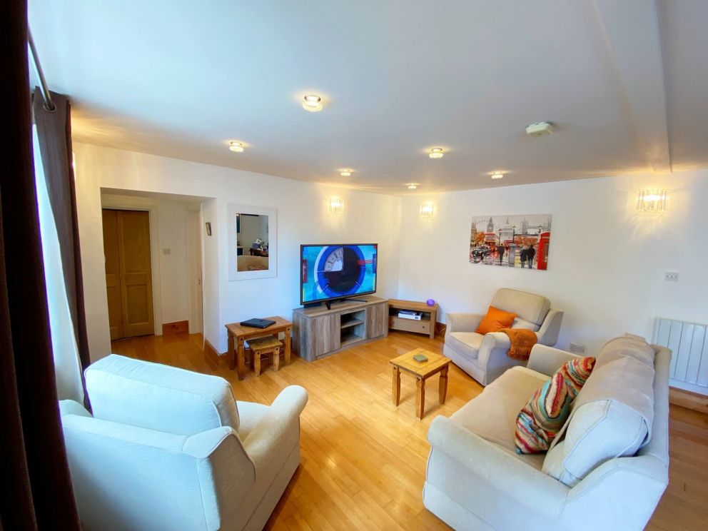The Lower Stable at Meadfoot Bay - Living Room