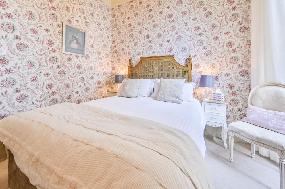 Tranquil bedroom - Apartment 2 - The Muntham Luxury Holiday Apartments in Torquay.