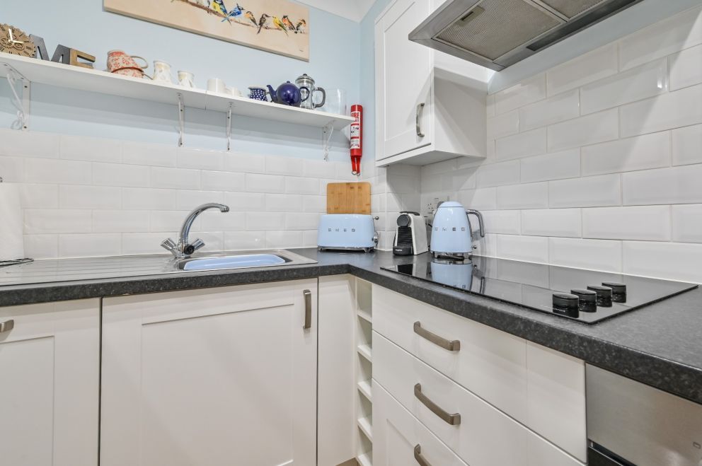 Modern Ktchen - Apartment 2 - The Muntham Luxury Self Catering Holiday Apartments in Torquay.