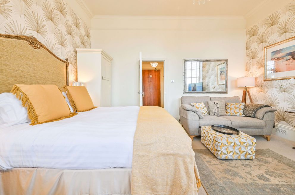 Apartment 7. Studio apartment at the rear of the property on the first floor. The Muntham self catering apartments in Torquay.