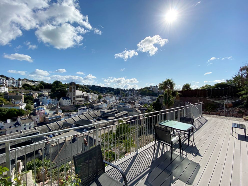Ockendon House Holiday Apartment Rental in Torquay - Terrace.