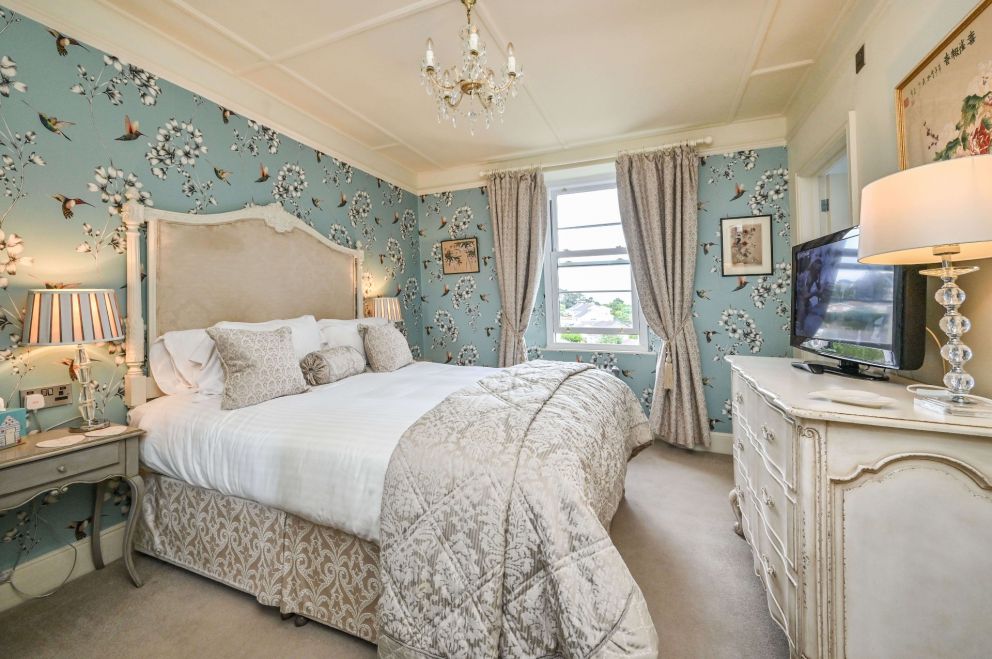 The Main Bedroom - The Muntham Town House in Torquay