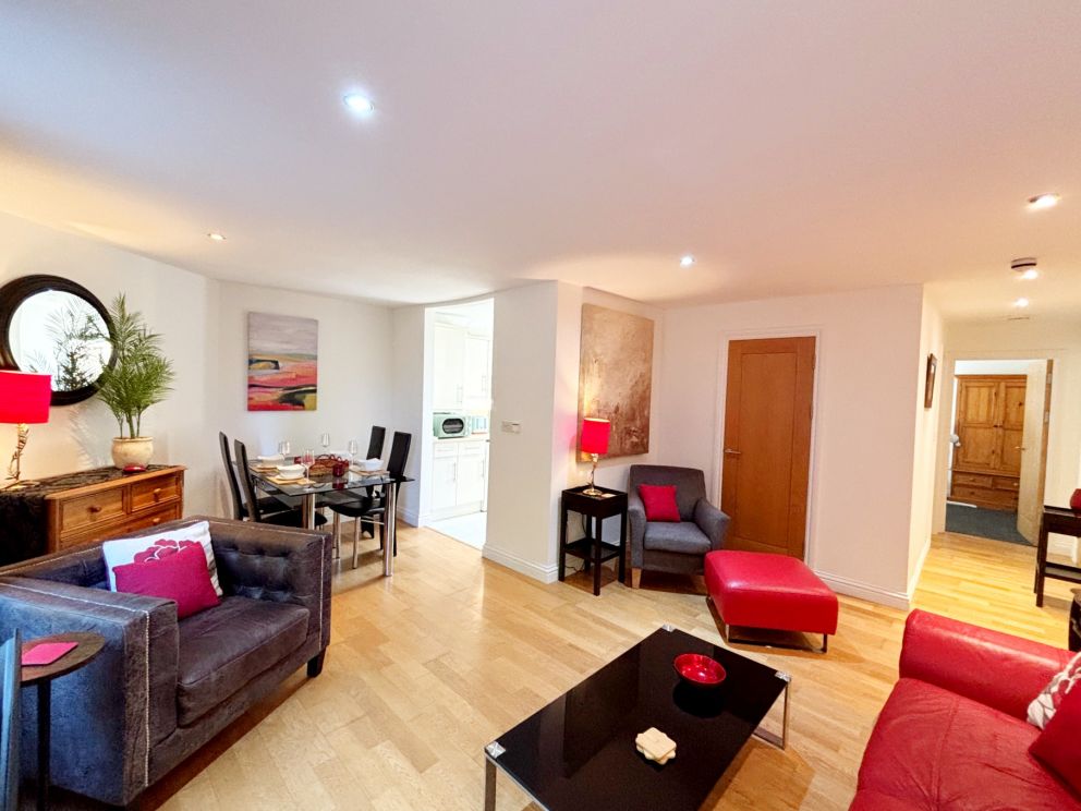 Watermeadows Apartment 6, Torquay - self catering apartment on The English Riviera.