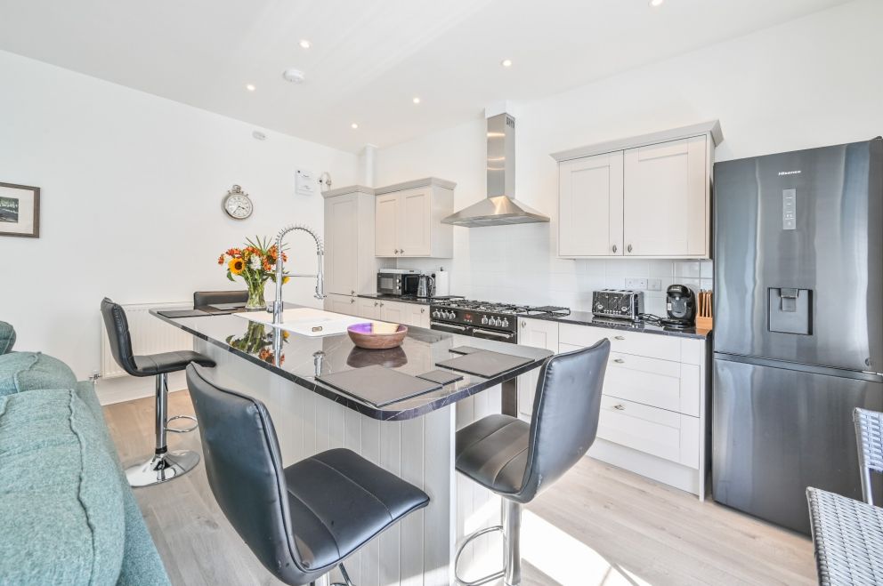 The Falstone Apartment ,self catering in Torquay - Kitchen