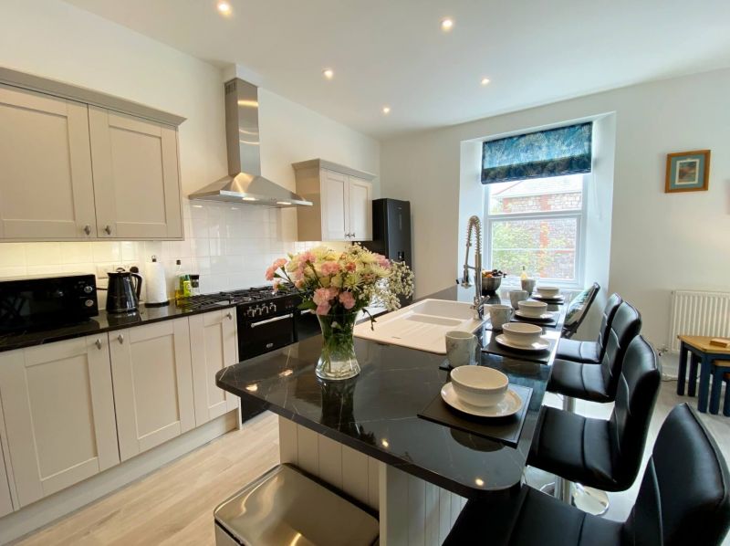 Falstone Apartment - Kitchen