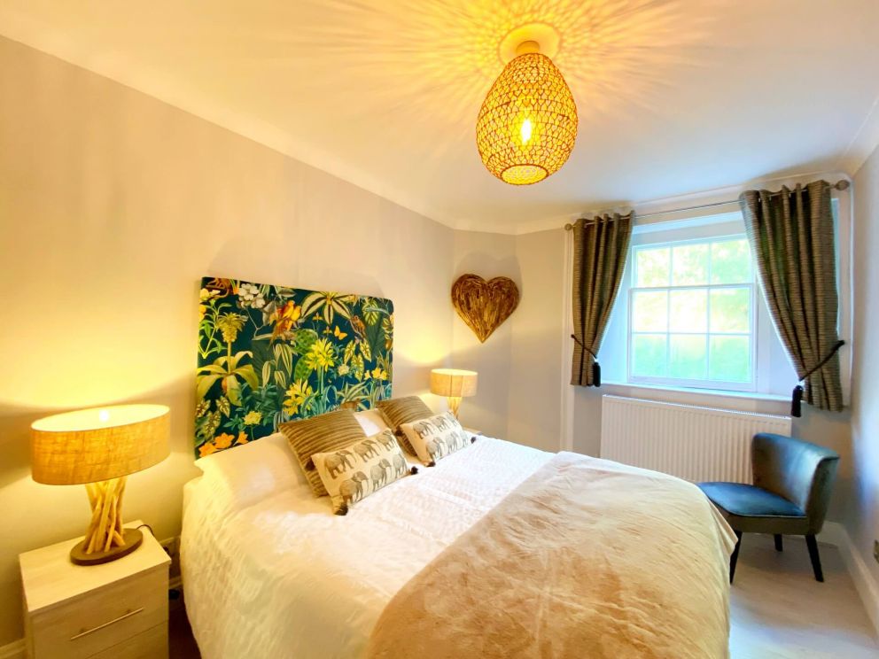 Meadfoot Bay Apartment at Hesketh Crescent - Bedroom