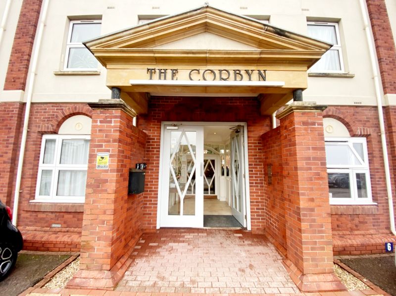 Step free main entrance to the Corbyn Apartments and the Sea View Suites.