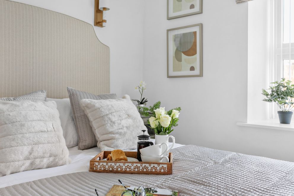 Main bedroom with luxury king sized bed - Sea View Suite, The Corbyn Apartments, Torquay.