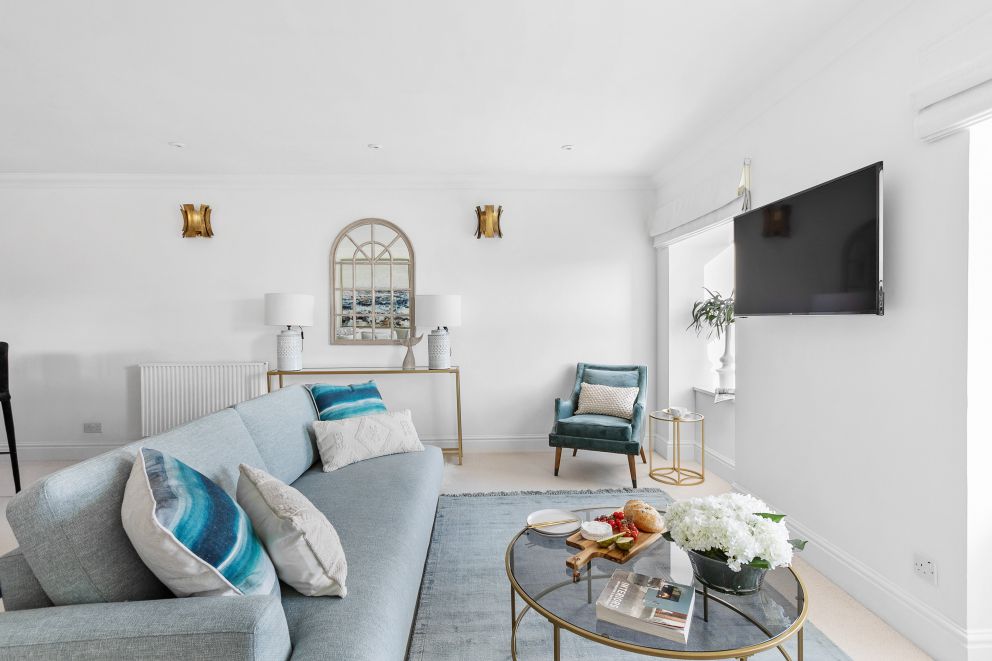 Space to relax and unwind - Sea View Suite, The Corbyn Apartments, Torquay.